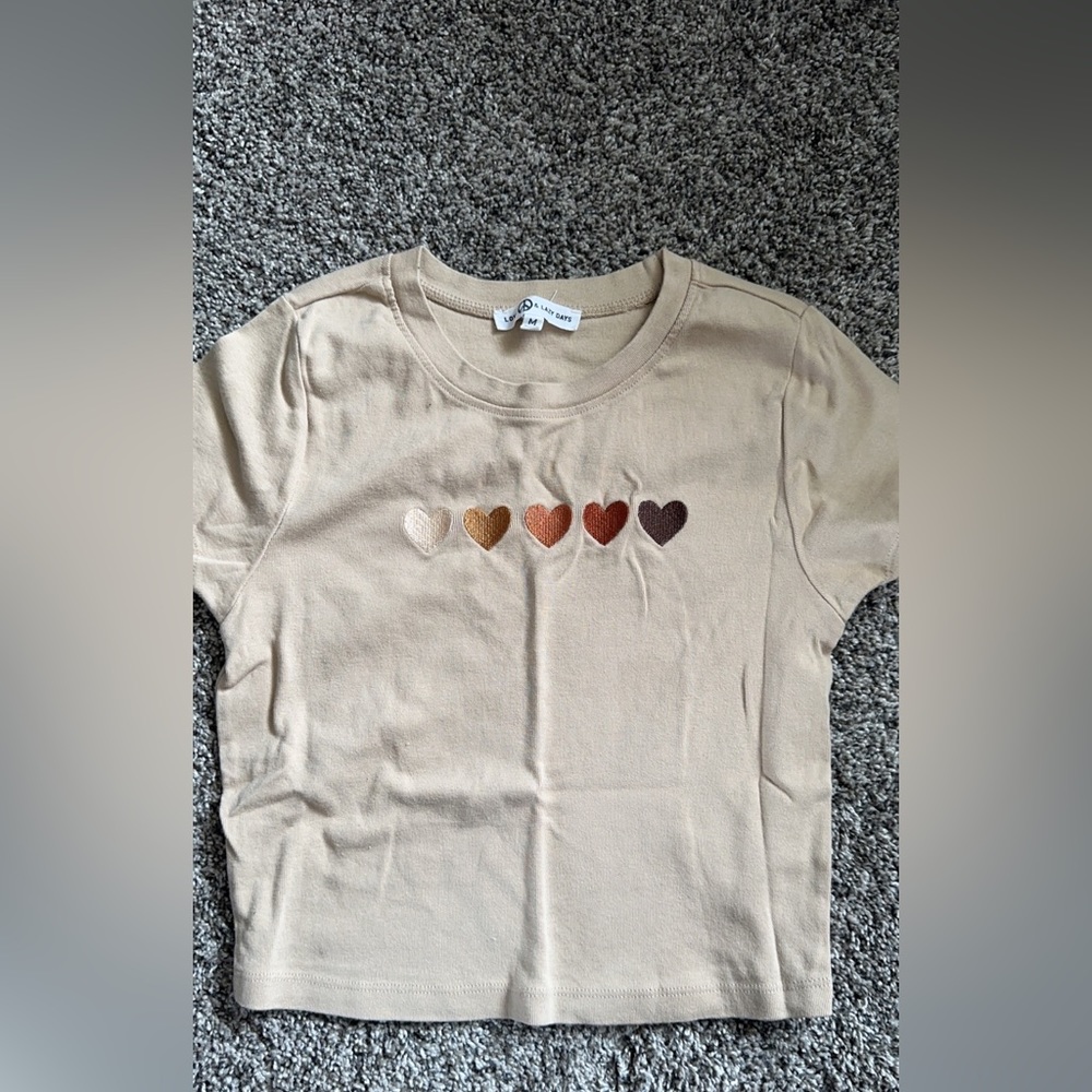 tee shirt